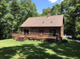 92 Gaffney Rd, Dartmouth, MA 02748