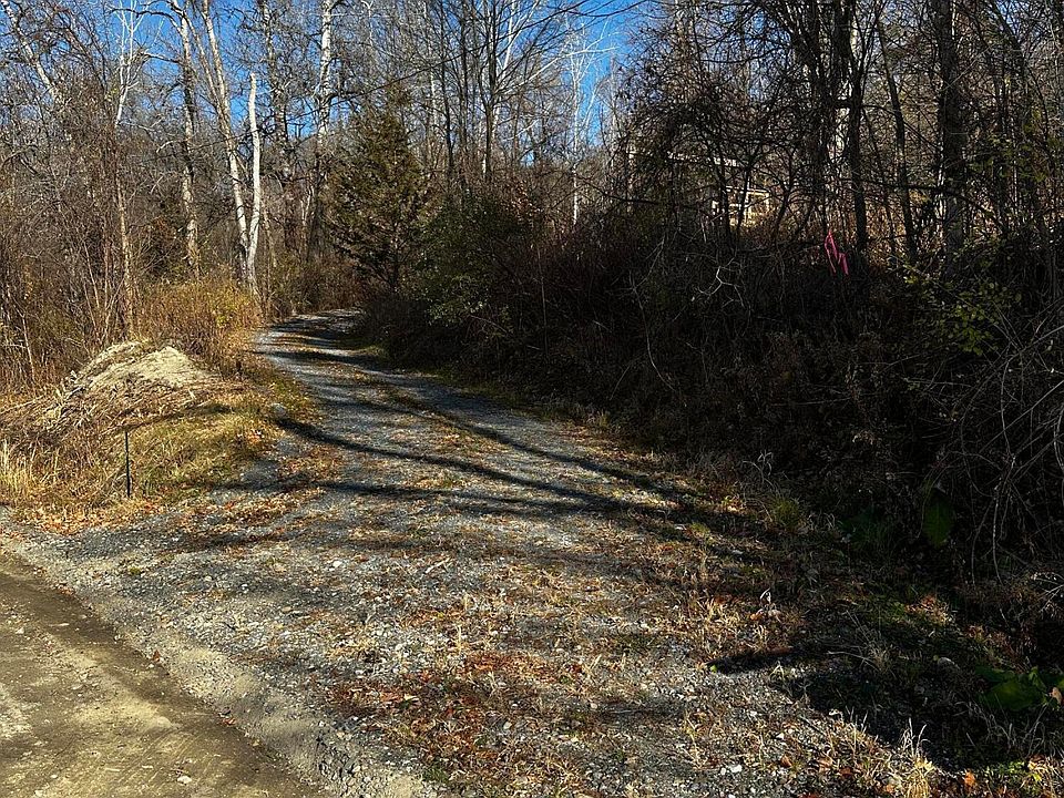 2nd image of 2014 River Road