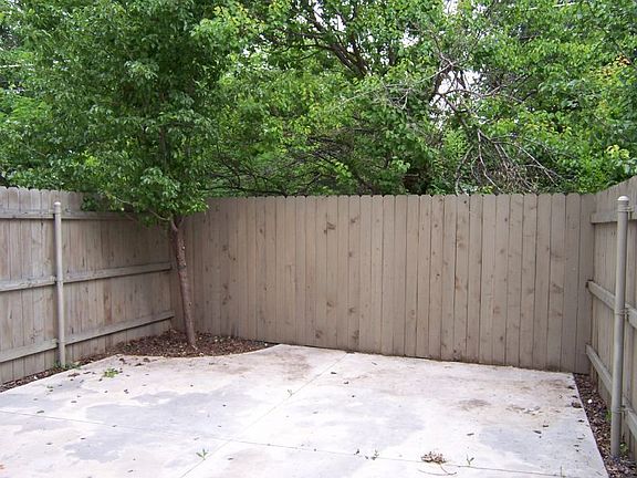 4th image of 880 N Whitewater Park Blvd #2