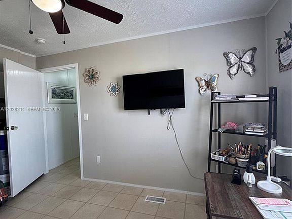 3rd image of 5015 SW 29th St #60-8