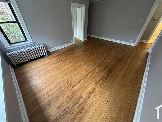 7957 S Ellis Ave — Photo 1
