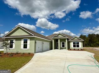 102 Sundance St, Kingsland, GA 31548