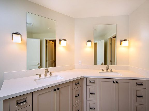 Large Dual Sink Bathroom