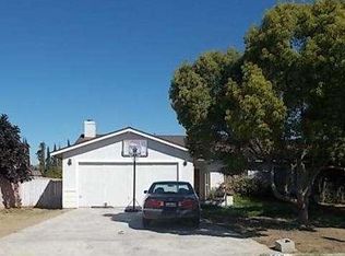 516 E Bonnie View Dr, Rialto, CA 92376