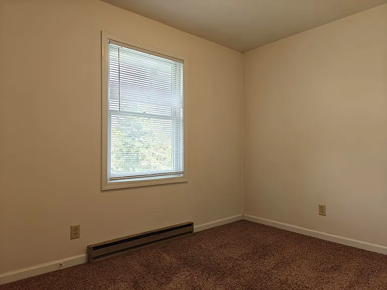 232 Pierce St — Photo 16