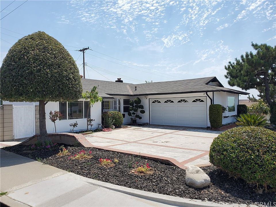 1st image of 1704 Ash Dr