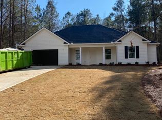 210 Runaway Lake Dr, Griffin, GA 30224