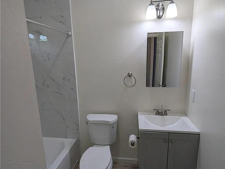 1209 Wilson Rd #A — Photo 6