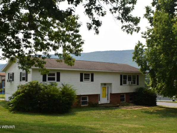 221 Green St, Lock Haven, PA 17745