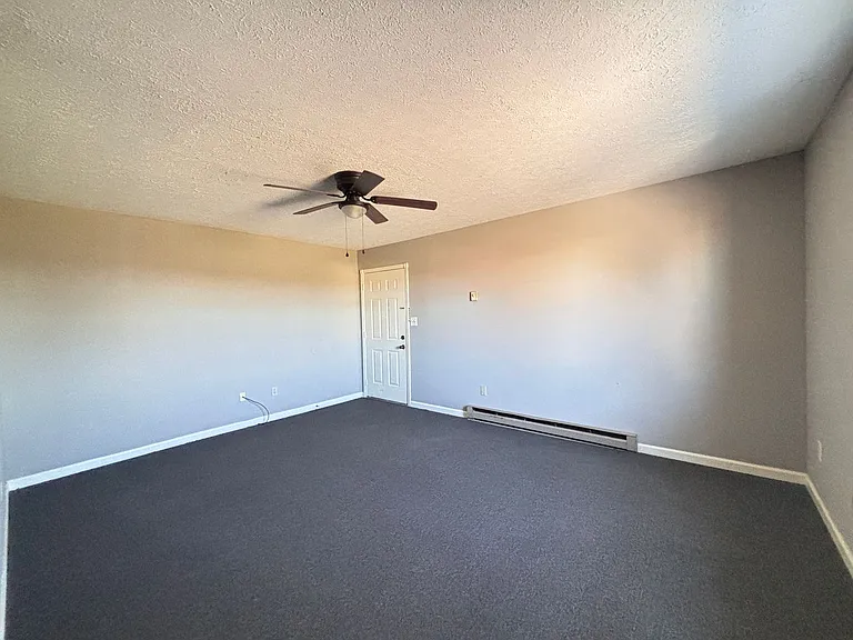 River Valley Apartments — Photo 17