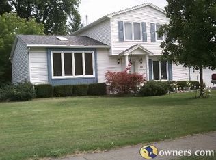 68 Willhurst Dr, Rochester, NY 14606