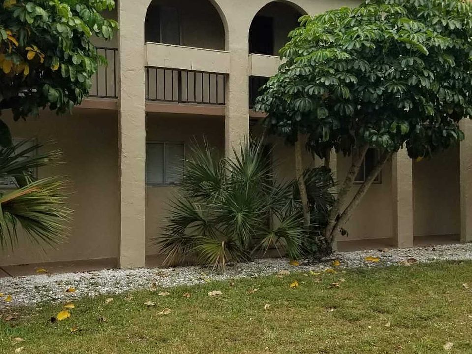 1st image of 6074 Forest Hill Blvd APT 210