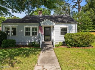 822 Chattawka Ln, New Bern, NC 28560