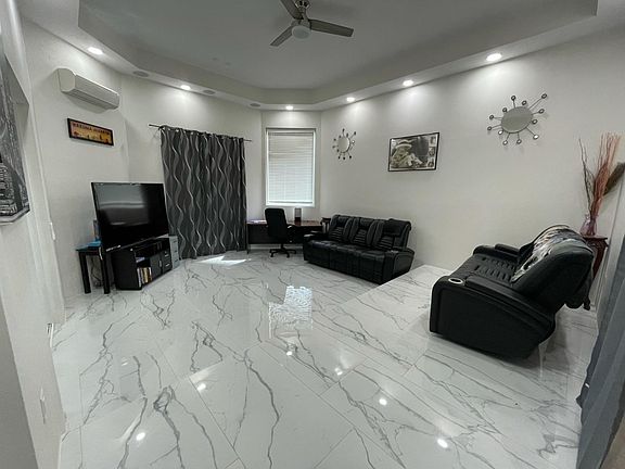 2nd living room area