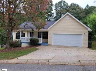 504 Hill Ln, Mauldin, SC 29662