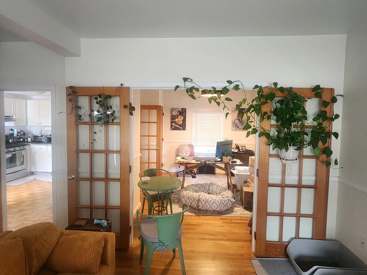 8 1/2 Pine St — Photo 1