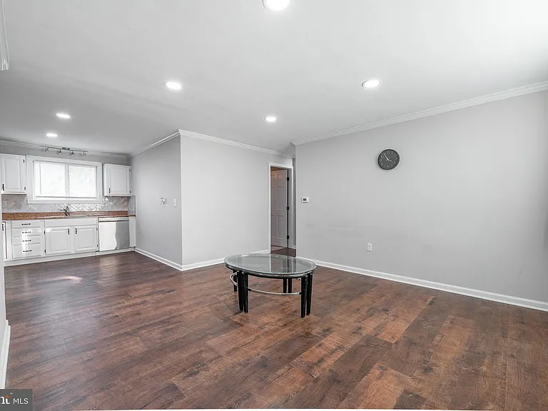 11419 Greenberry Rd — Photo 43