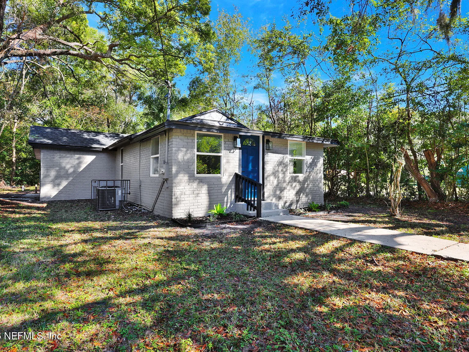 2 bed, 1.0 bath, 1079 sqft, $1,400 — Photo 4