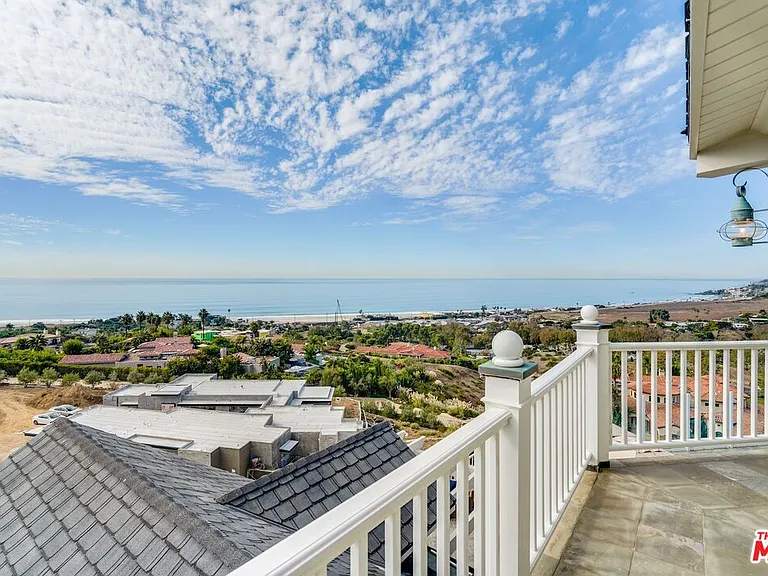 6277 Sea Star Dr — Photo 30