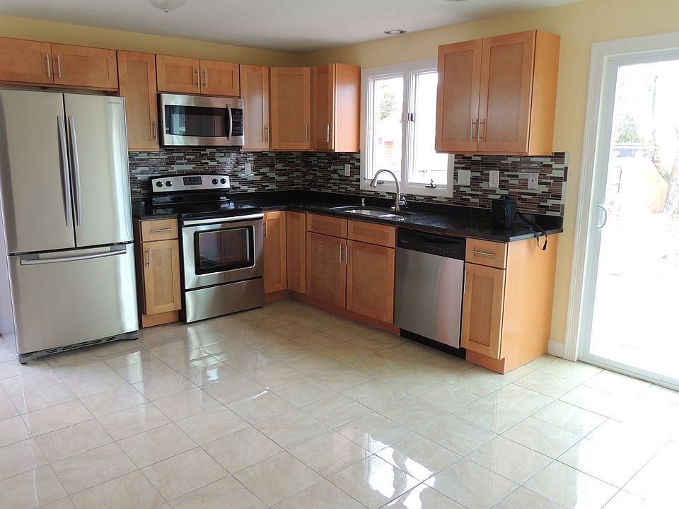 83 Wollaston St, Springfield, MA 01119 Zillow