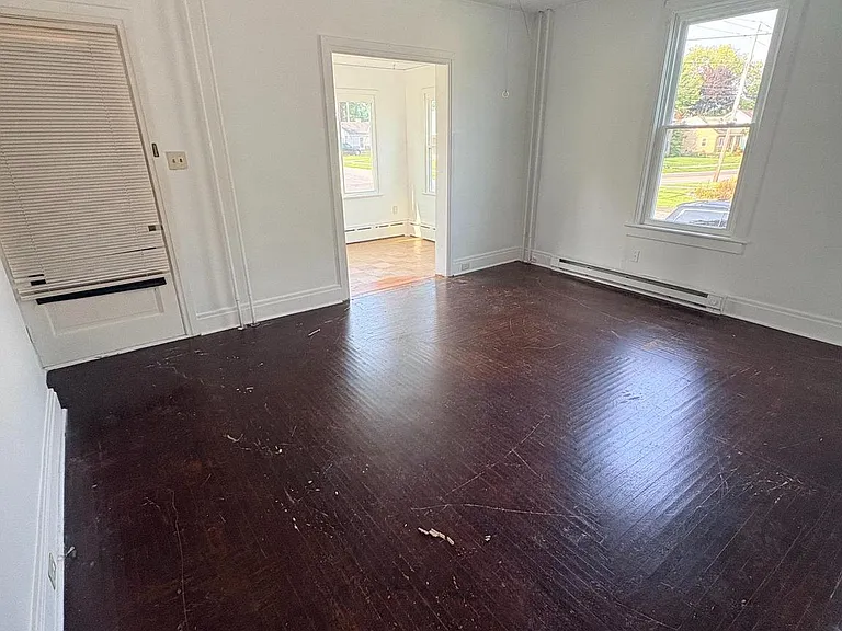 1403 E Derry Rd #1 — Photo 2