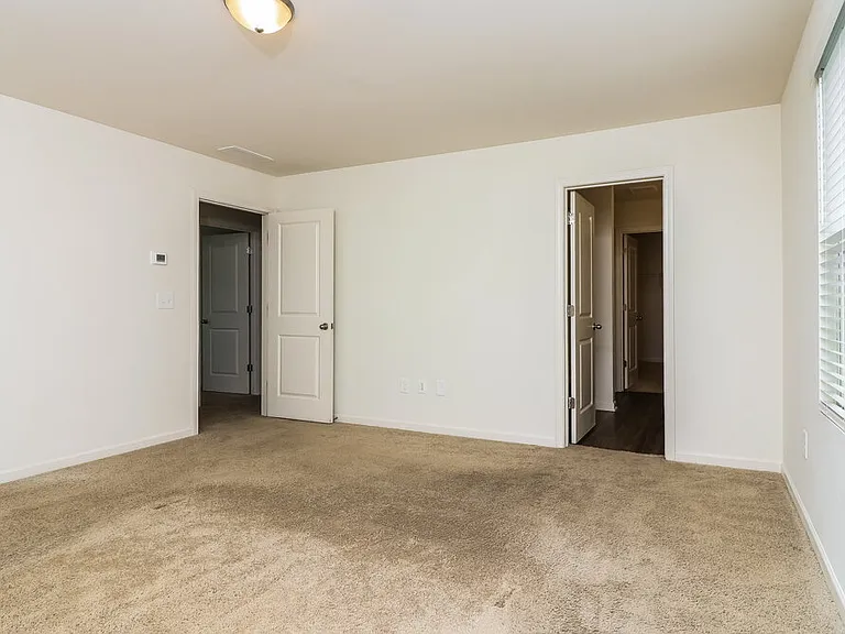 44 Meriwether Ln — Photo 13