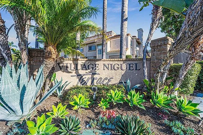 27281 Nicole Dr — Photo 5