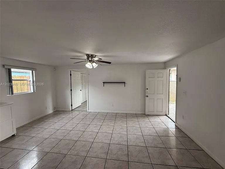 3513 SW 4th St #2 — Photo 9