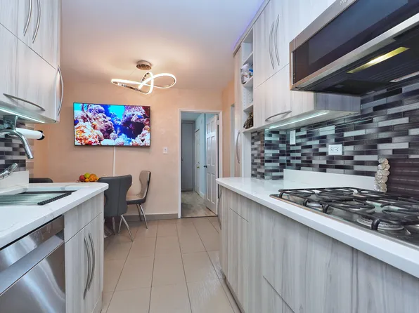 2711 Avenue X image 24 of 39