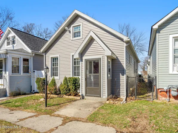 801 6th Avenue, Troy, NY 12182