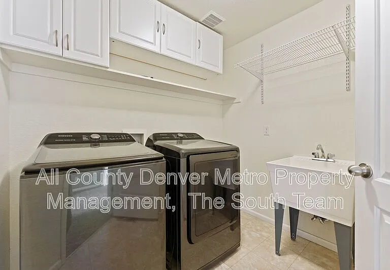 7680 Elk Ct — Photo 15