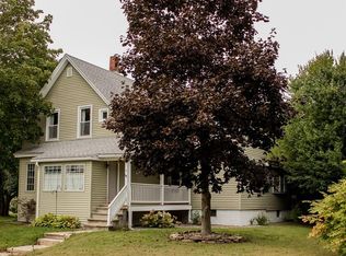 11 Columbus Ave, TEMPLETON, MA 01468