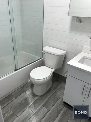 Rented by Bond New York | media 5