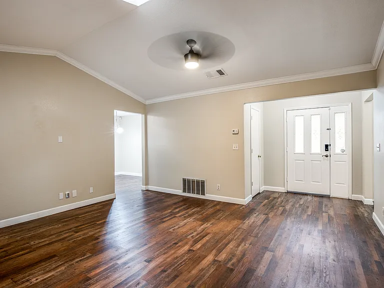 5816 Stone Meadow Ln — Photo 3
