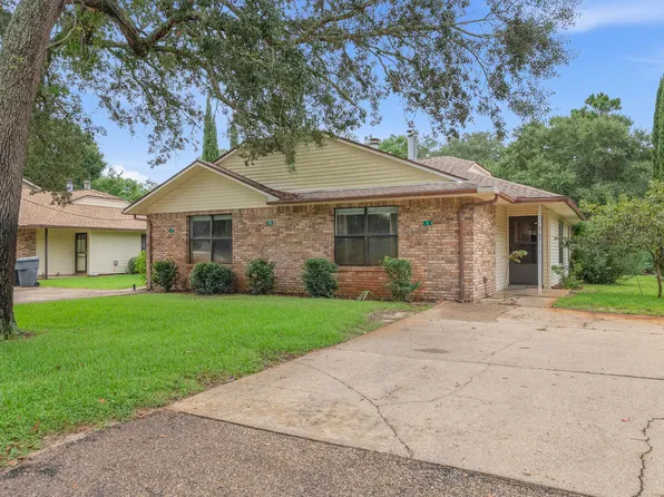 510 Parkview Rd NW #A & B, Fort Walton Beach, FL 32547