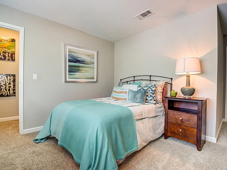 Bella Vista at Hilltop — Photo 36