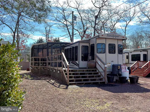 443 6th Ave, Absecon, NJ 08205