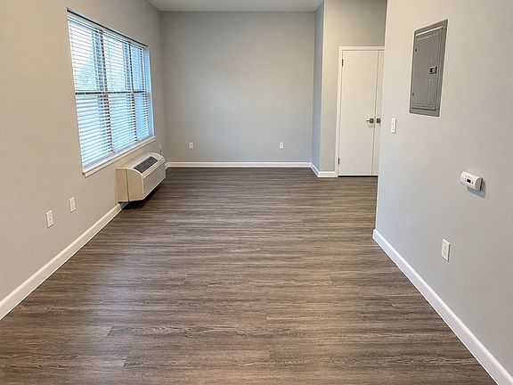 2nd image of 39 16th Ave #1
