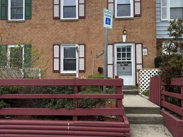 9628 Aspen Pl, Manassas, VA 20110