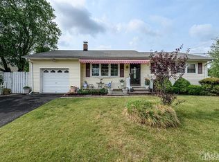 1462 Cedarwood Dr, Piscataway, NJ