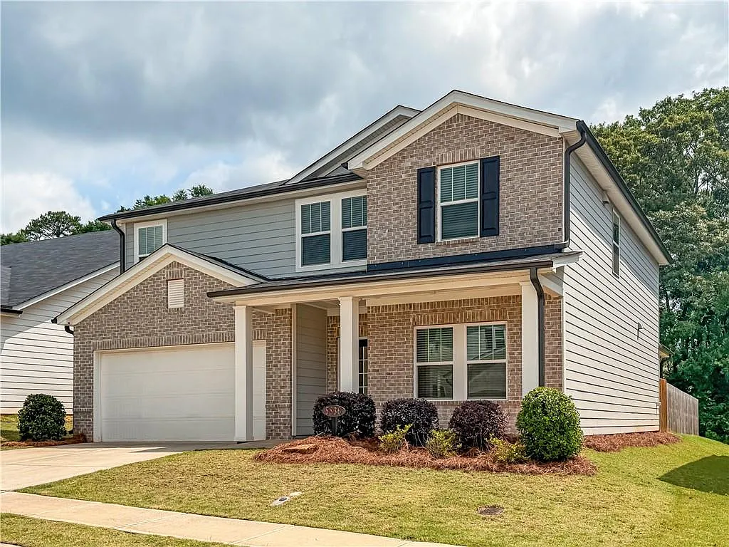 5 bed, 3.0 bath, 2674 sqft, $2,550 — Photo 2