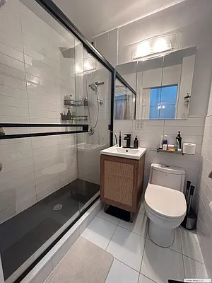 Rented by Immac Realty | media 7