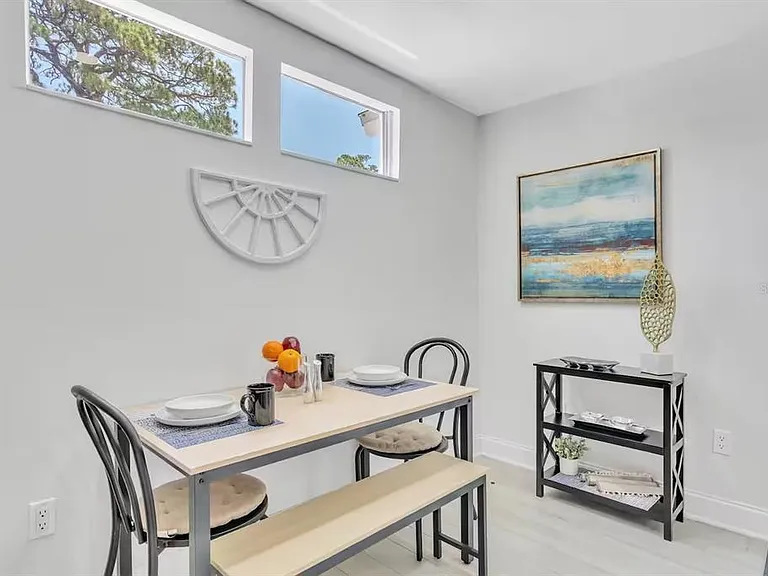1317 Cocoanut Ave #B — Photo 34