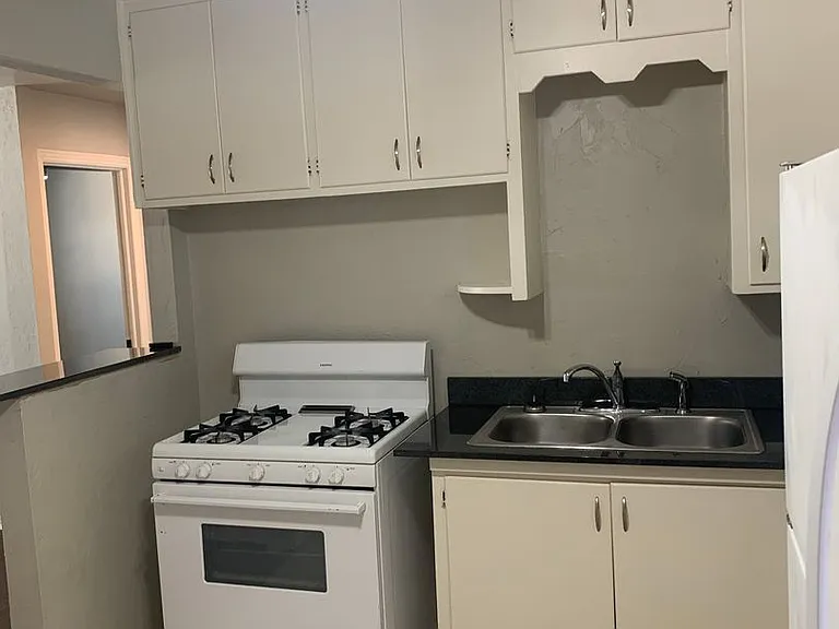 Native Lands Apartments — Photo 11