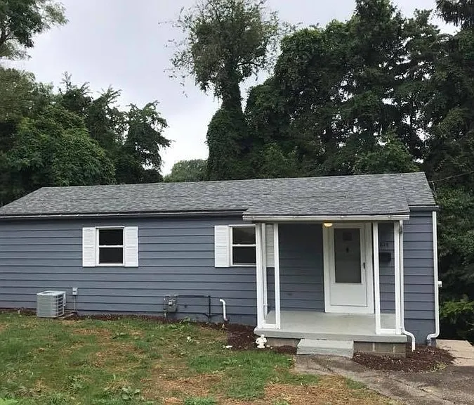 4814 Lougean Ave — Photo 1