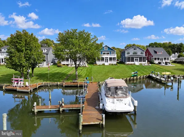 3596 S River Ter, Edgewater, MD 21037
