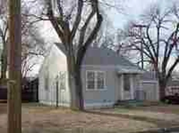909 N Elm St, Hutchinson, KS 67501