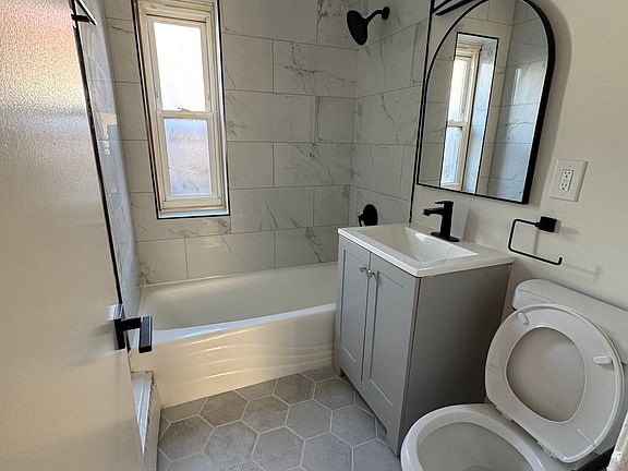 5th image of 2217 169th St APT 26