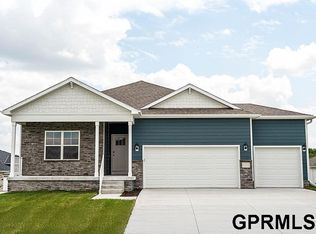 8402 S 184th Way, Omaha, NE 68136