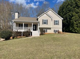 114 Nelson Ridge Dr, Ball Ground, GA 30107